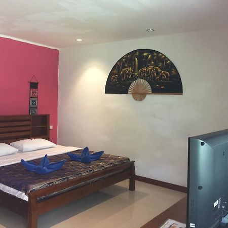 Dreams Guesthouse & Hostel Patong Zewnętrze zdjęcie